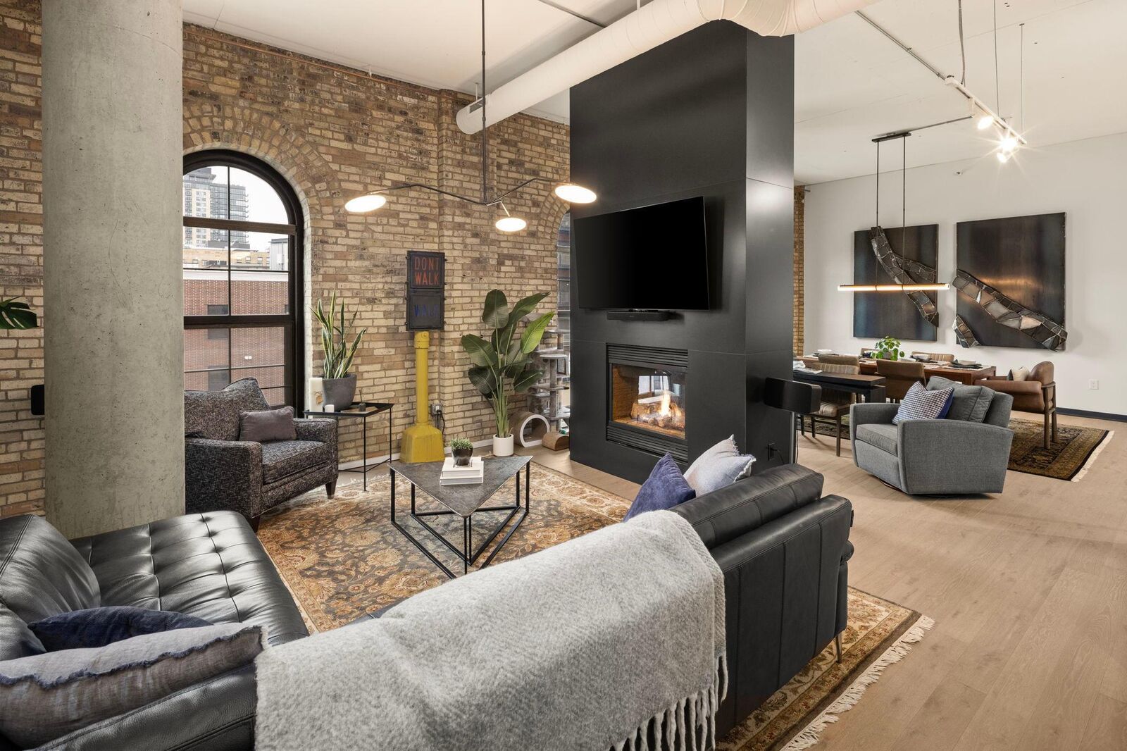 Property Photo: 750 S 2nd Street 404 MN 55401