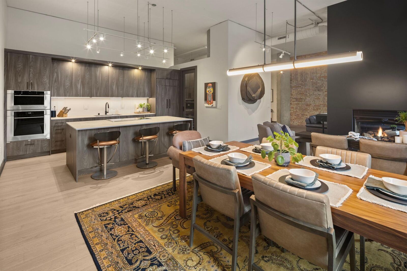 Property Photo:  750 S 2nd Street 404  MN 55401 