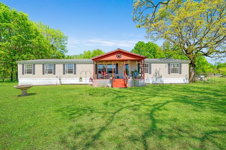 Property Photo: 1530 W W Front St Street 82 TX 75416