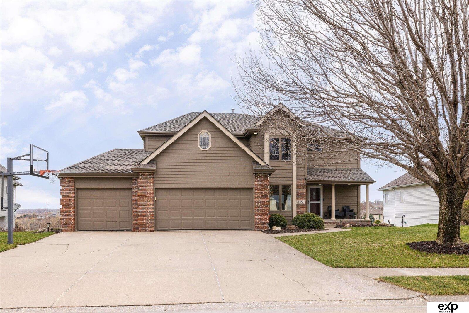 Property Photo:  17606 Prestwick Avenue  NE 68136 