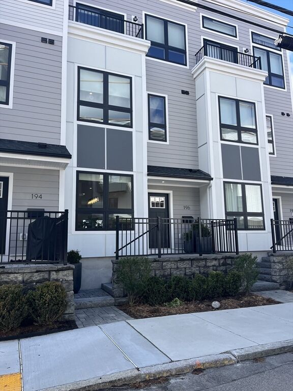 Property Photo:  196 Gardner St 196  MA 02132 