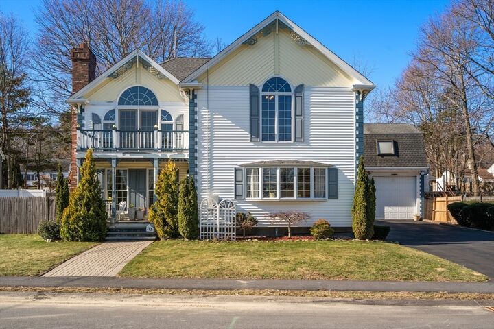 Property Photo:  113 Temple Rd  MA 02452 