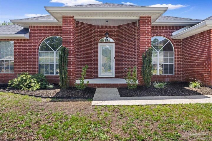 Property Photo:  6677 Admiral St  FL 32566 