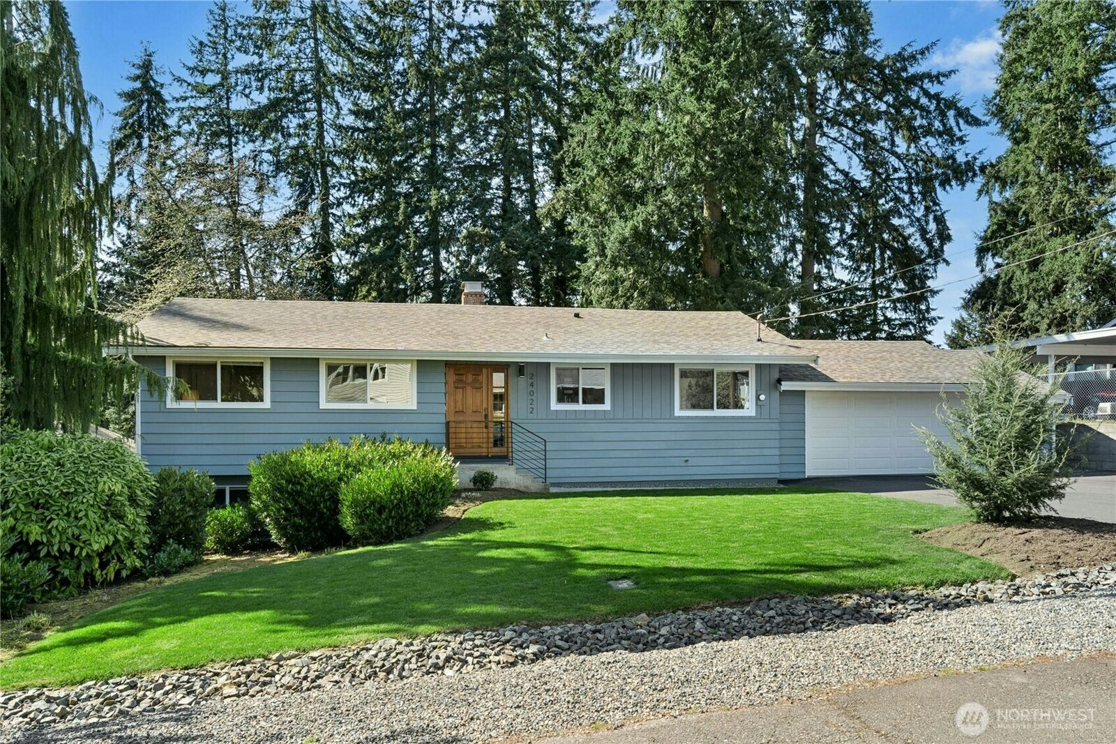 Property Photo:  24022  4th Place W  WA 98021 