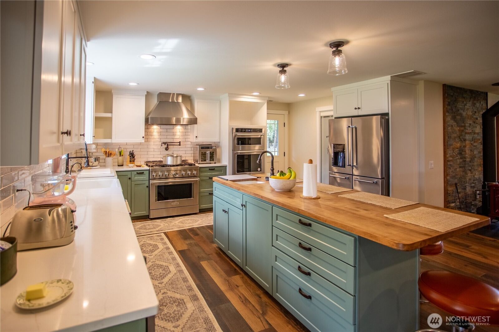 Property Photo: 7900 Diagonal Road SE WA 98501