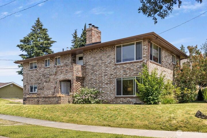 Property Photo:  3341 S Alaska Street  WA 98418 