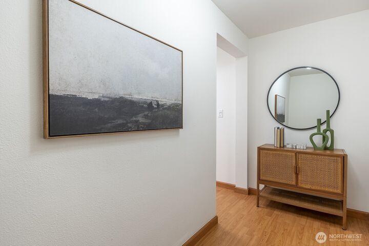 Property Photo: 308 Summit Avenue E 203 WA 98102