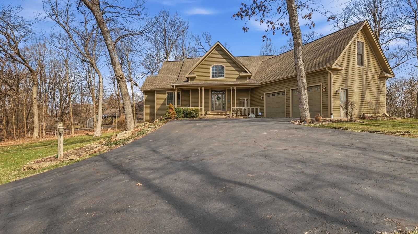 Property Photo:  3 Vista Ridge Drive  IL 61036 