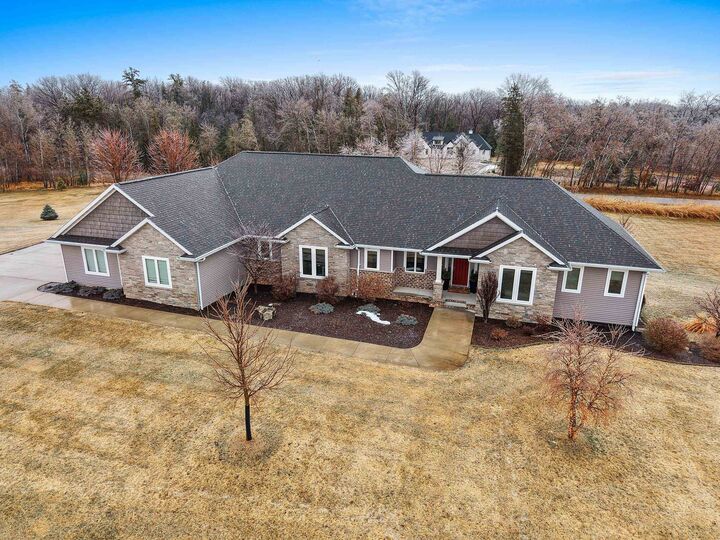 Property Photo:  2875 Stone Creek Circle  WI 54313-9107 