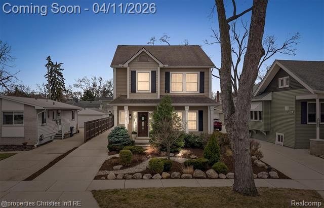 Property Photo: 2411 Beverly Boulevard MI 48072