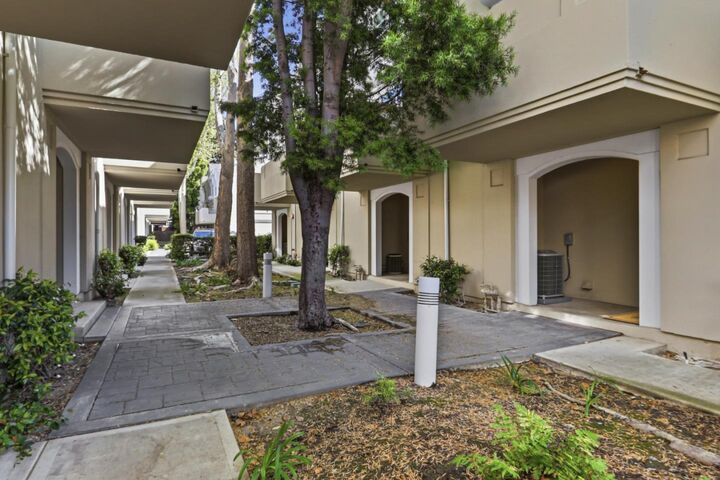 Property Photo:  334 Dunsmuir Terrace 3  CA 94085 