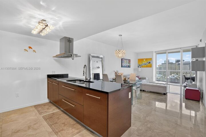 Property Photo:  495 SE Brickell Ave 2807  FL 33131 