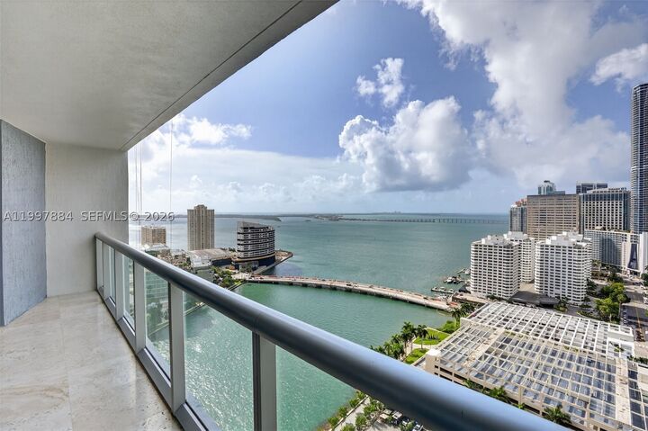 Property Photo:  495 Brickell Ave 2807  FL 33131 