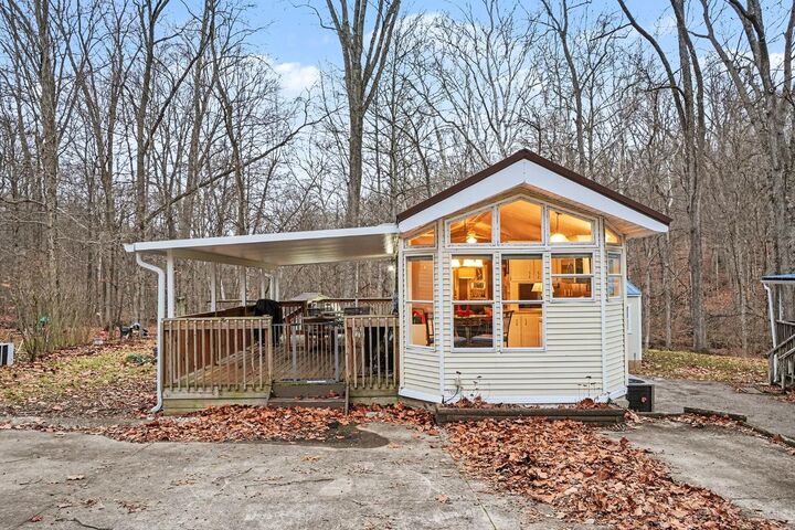 Property Photo: 162 W Old State Road 101 162 IN 47353