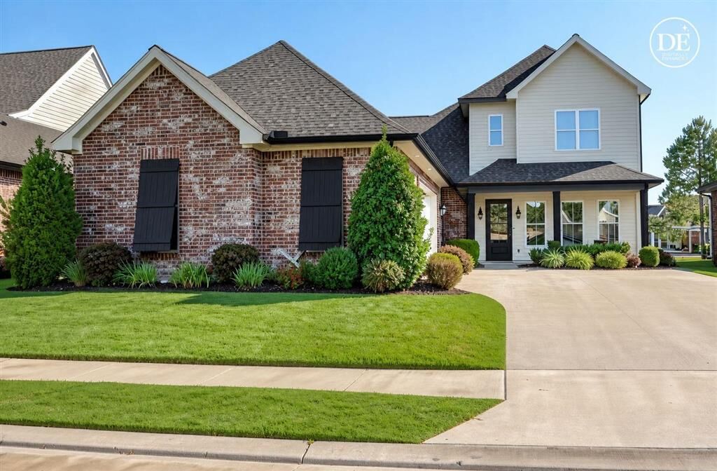 Property Photo:  5842 Weeping Willow Drive  LA 70605 