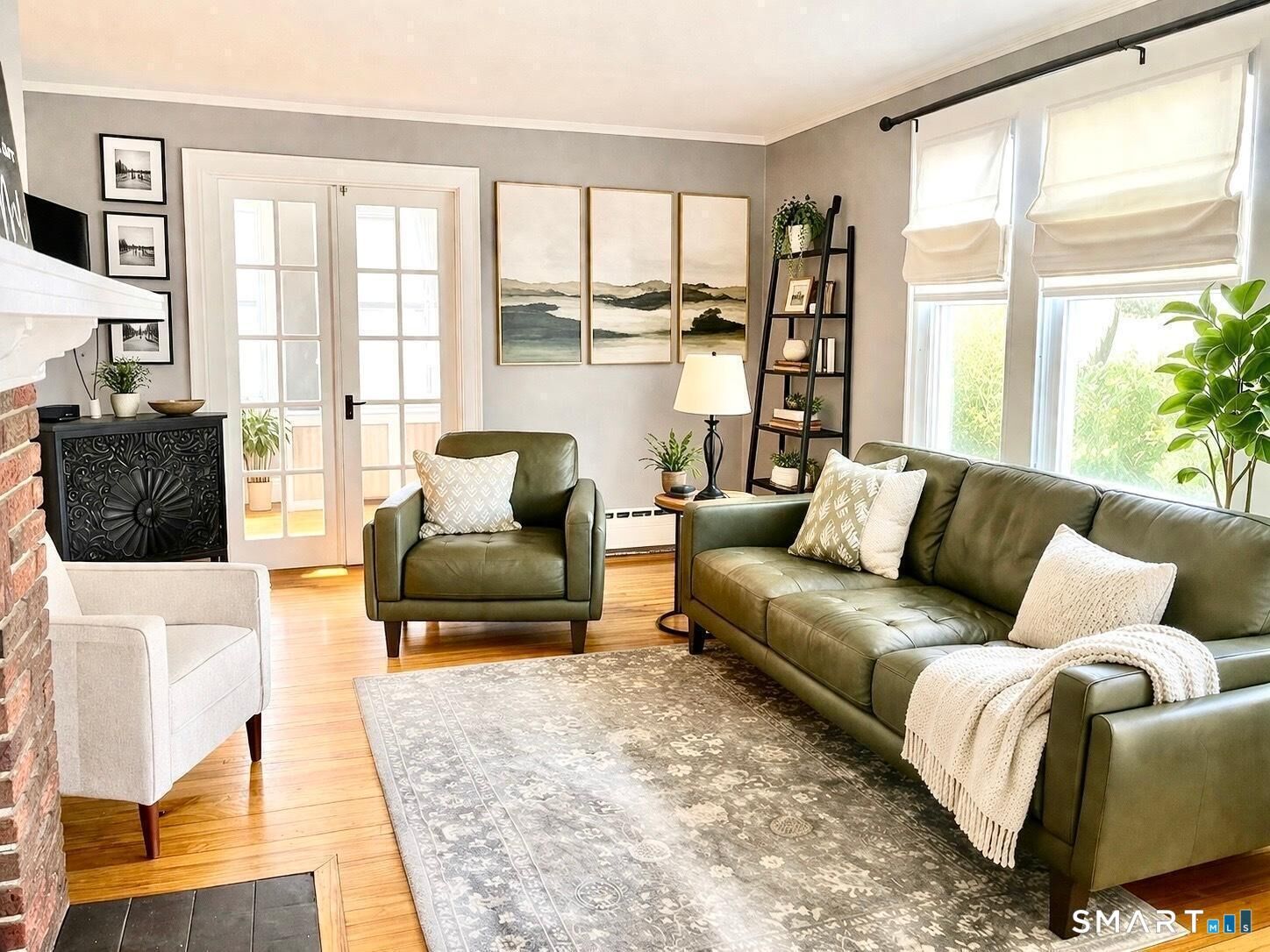 Property Photo:  31 Somerset Street  CT 06109 