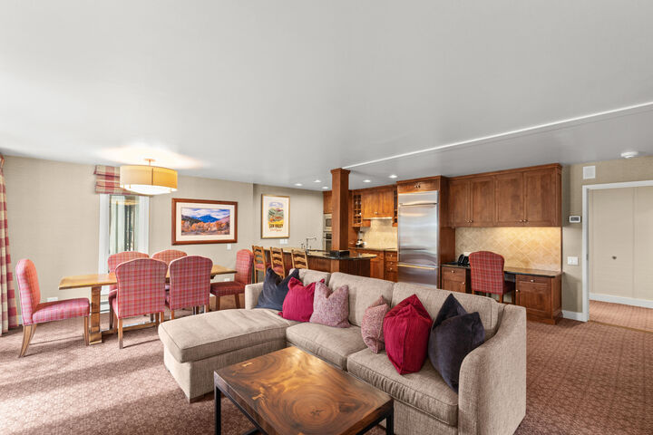 Property Photo:  733 Sun Valley Condo Dr 733/734  ID 83353 