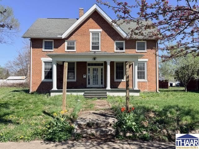 Property Photo:  1612 Locust Street  IN 47807 