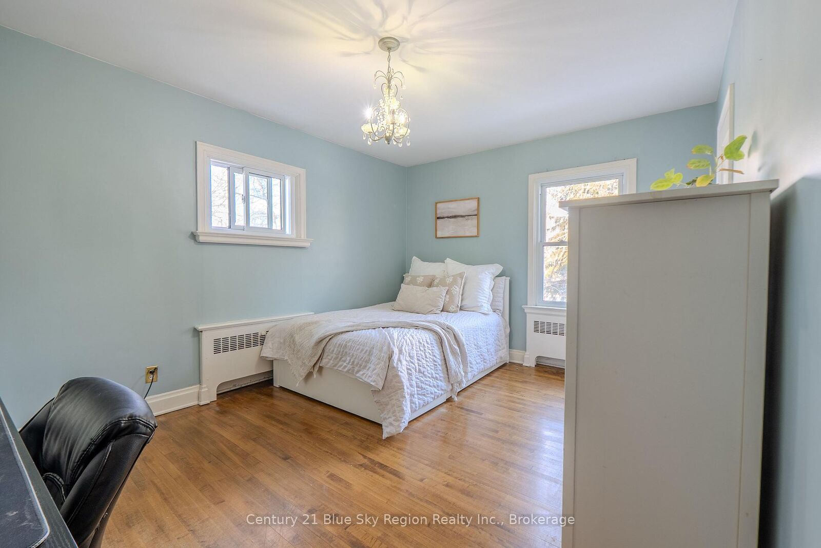 Property Photo:  749 McIntyre Street W  ON P1B 3A1 