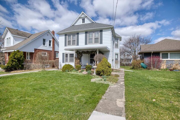 Property Photo:  66 Bald Street  ON L3C 5B9 