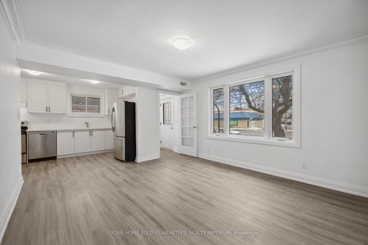 Property Photo: 84 Taunton Road W ON L1G 3T2