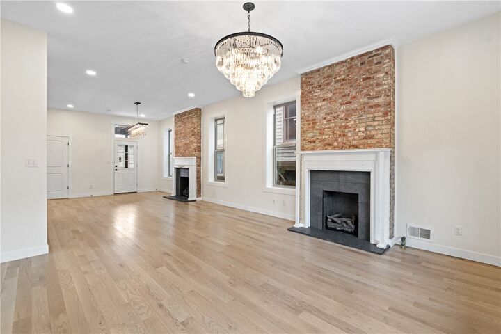 Property Photo: 5522 Jackson St PA 15206