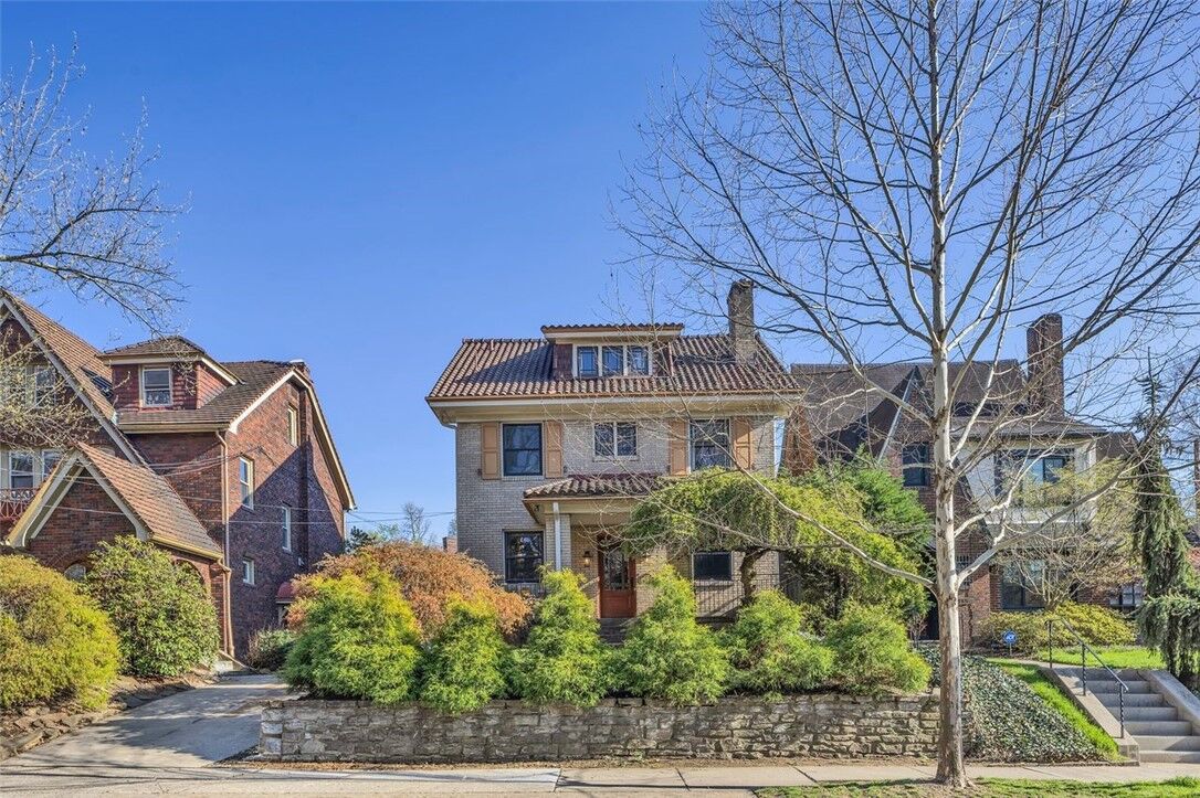 Property Photo:  4734 Bayard St  PA 15213 