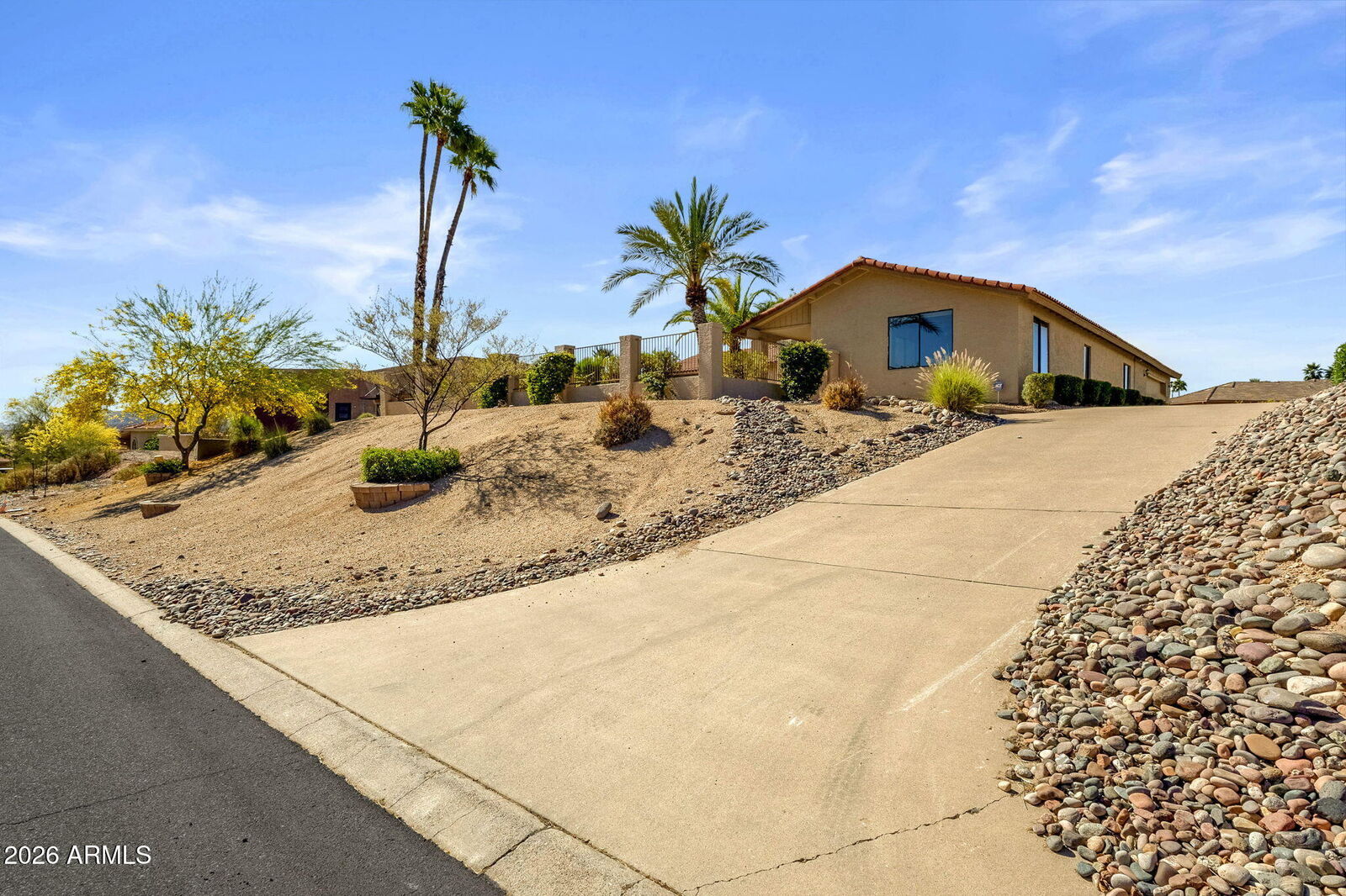 Property Photo:  10621 N Indian Wells Drive  AZ 85268 
