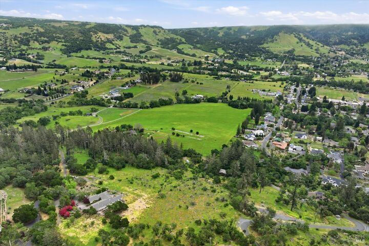 Property Photo:  3577 Deer Trail Road  CA 95404 