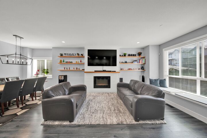 Property Photo:  11155 240 Street  BC V2W 0H7 