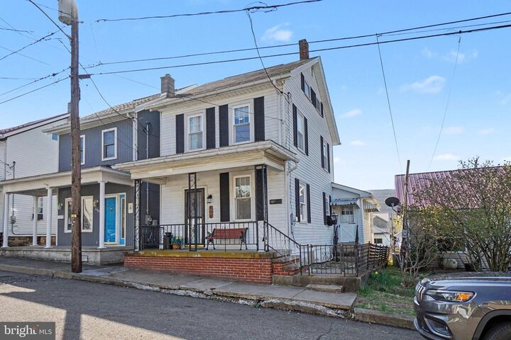 Property Photo: 418 Elizabeth Street PA 17098