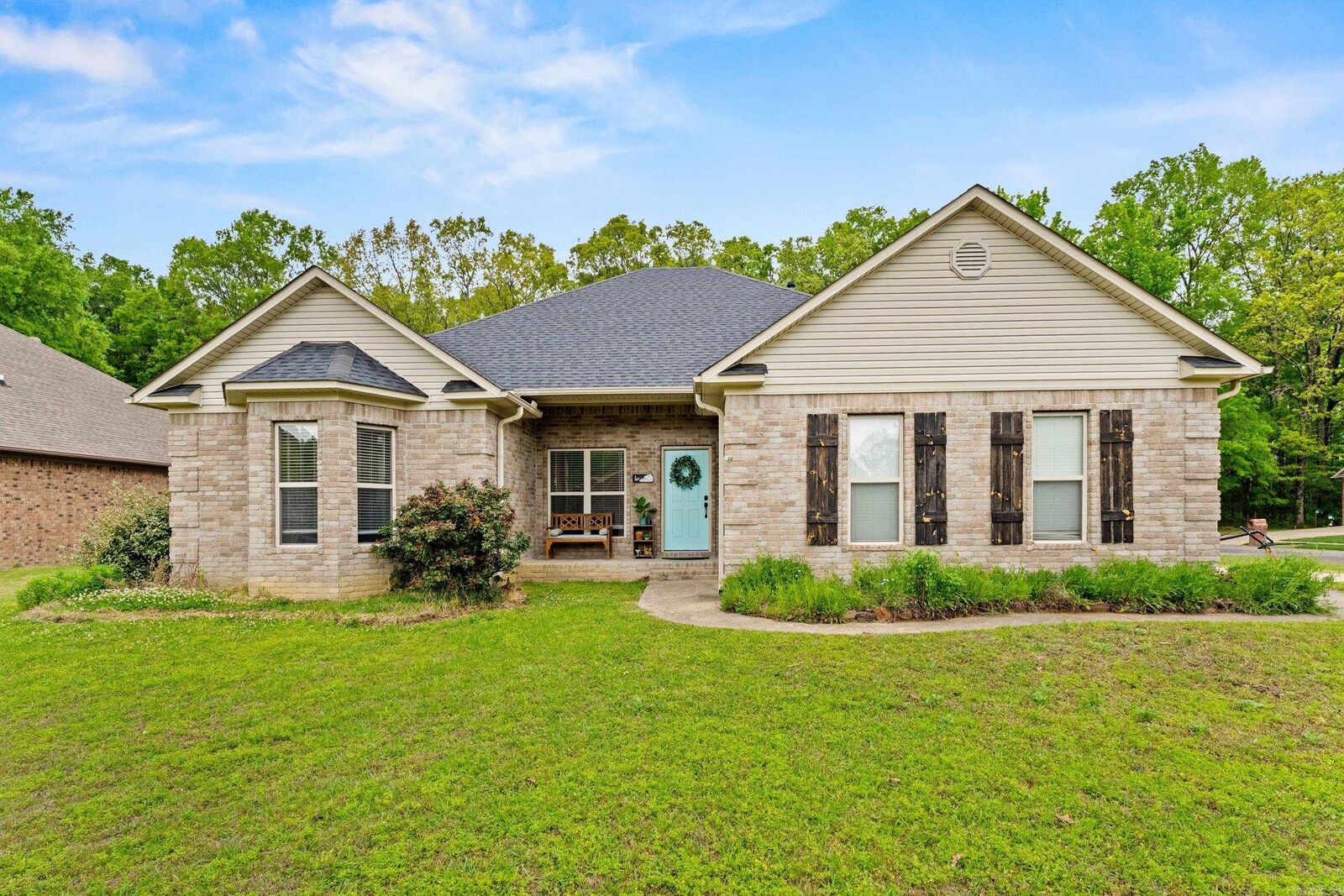 Property Photo:  31 Brentwood Drive  AR 72173 