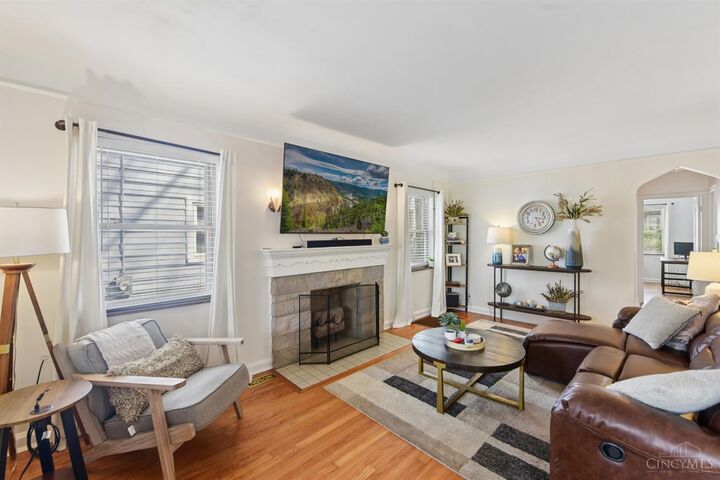 Property Photo:  3411 Oak Lane  OH 45209 