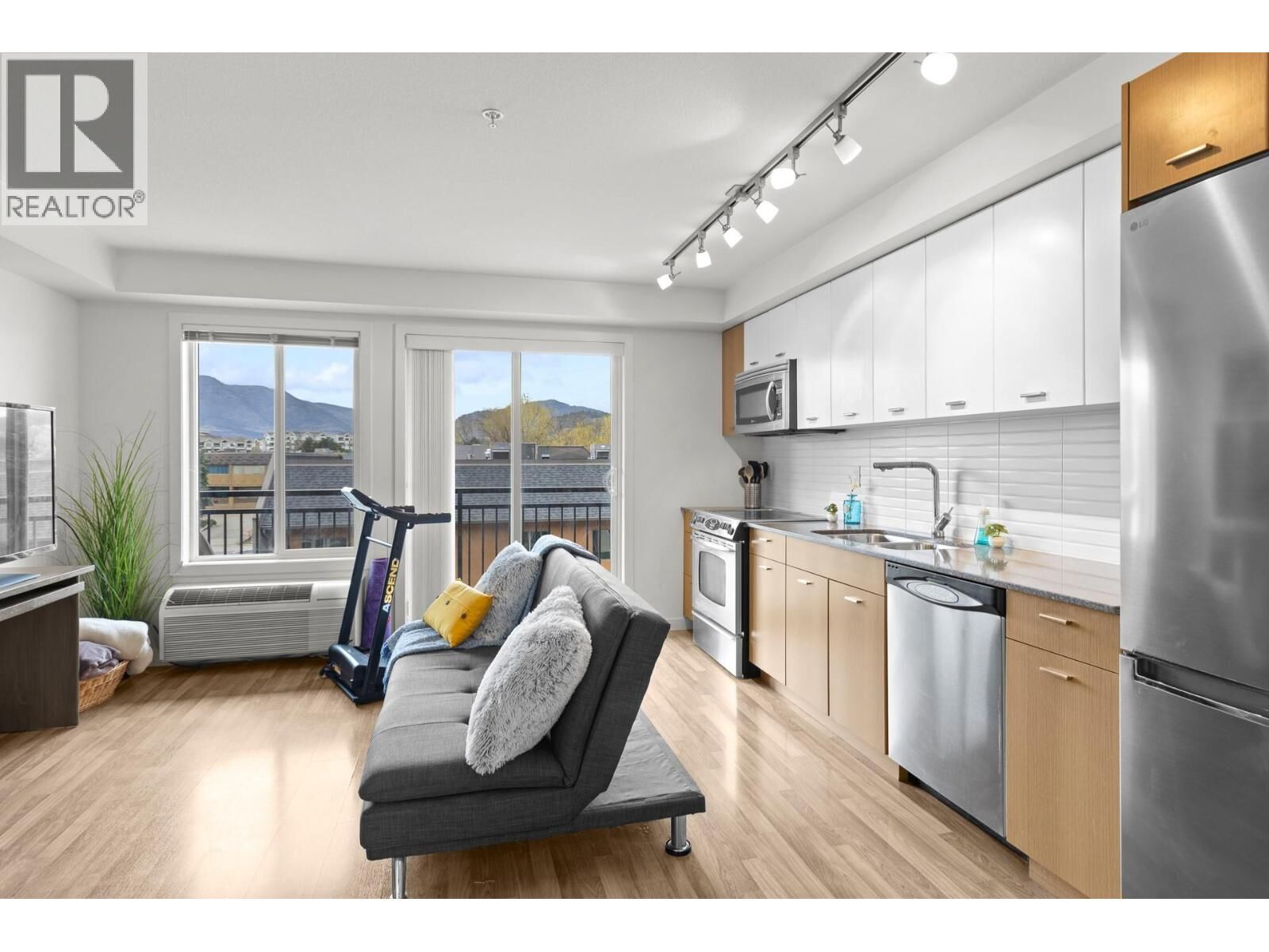 Photo de la propriété: 1550 Dickson Avenue 316 BC V1Y 9Y8