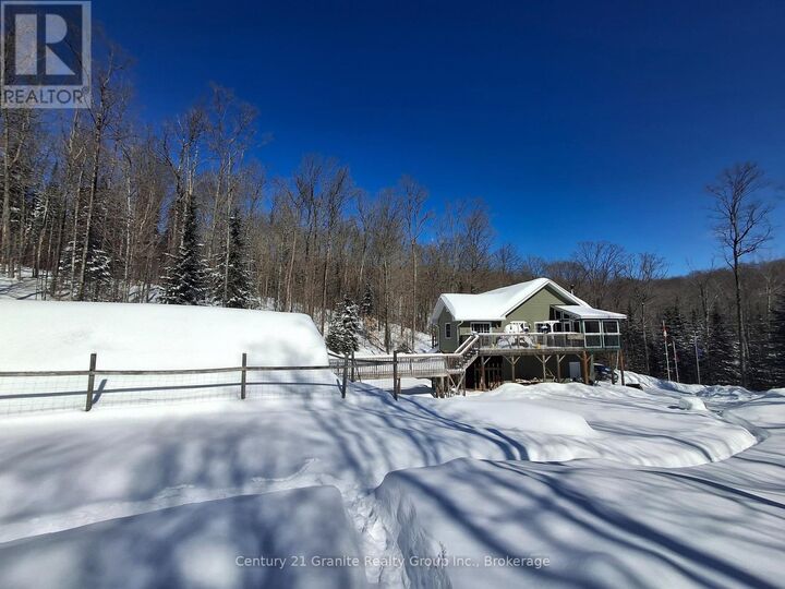 Photo de la propriété:  1071 Dardanelles Road  ON K0M 1S0 