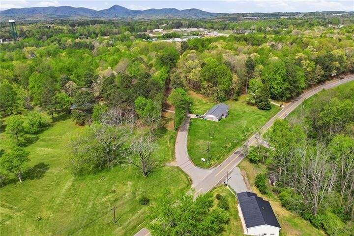 Property Photo: 3011 Refuge Road GA 30143