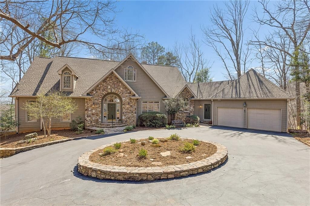 Property Photo:  19 Summit Drive E  GA 30143 