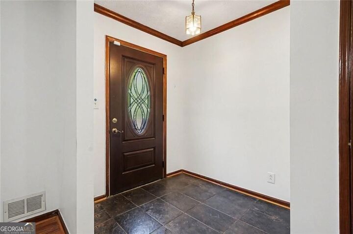 Property Photo: 3200 Woodbridge Court GA 30039