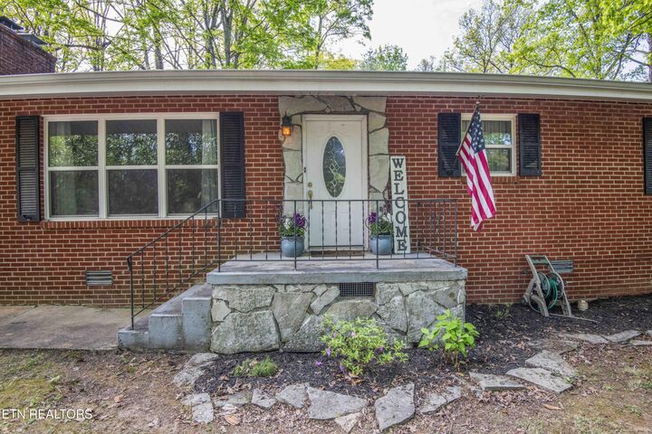 Property Photo:  1212 Pilleaux Drive  TN 37912 