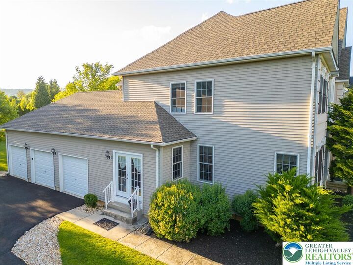 Property Photo:  3423 Courtney  PA 18034 