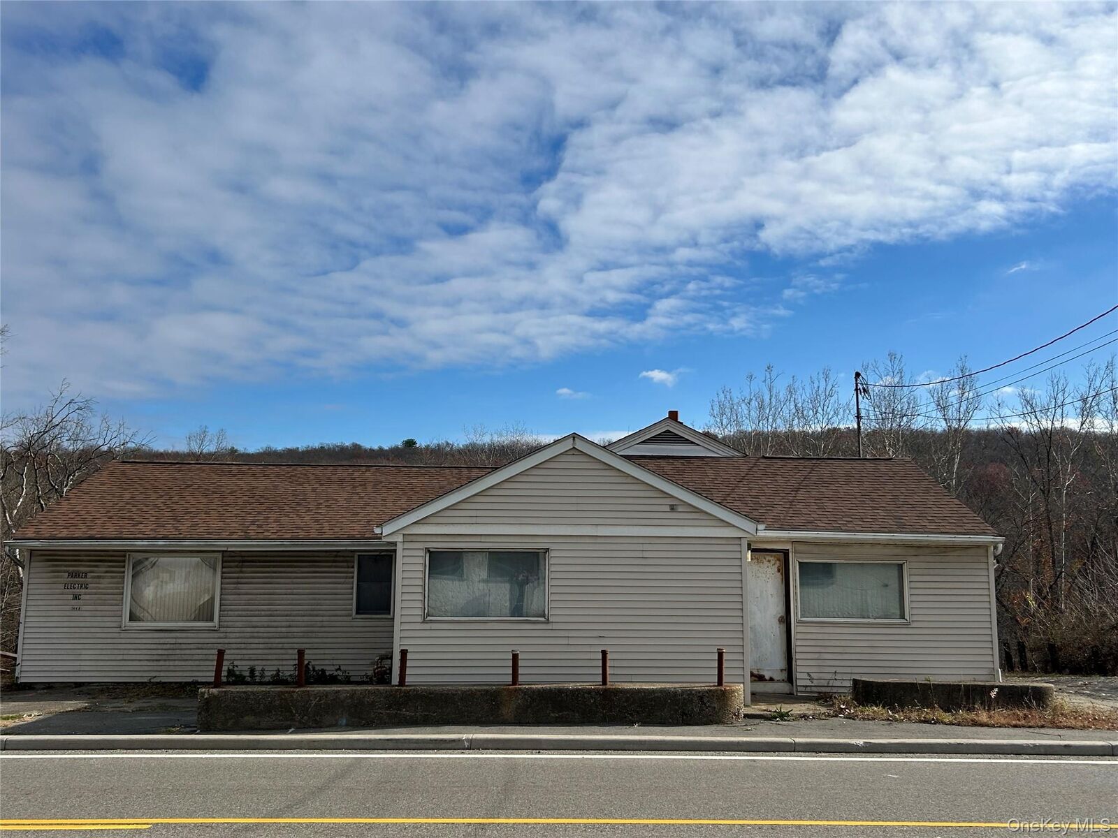 Property Photo:  264 Orange Turnpike  NY 10974 