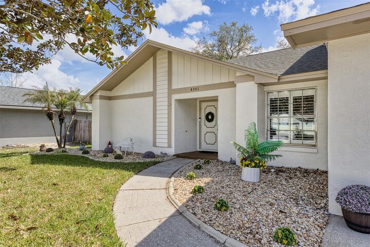 Property Photo:  4361 Wyndcliff Circle  FL 32817 