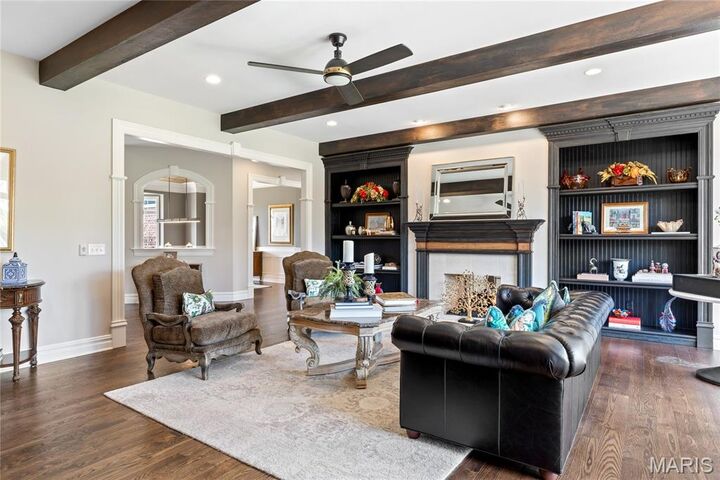 Property Photo:  1215 Devonworth Drive  MO 63017 