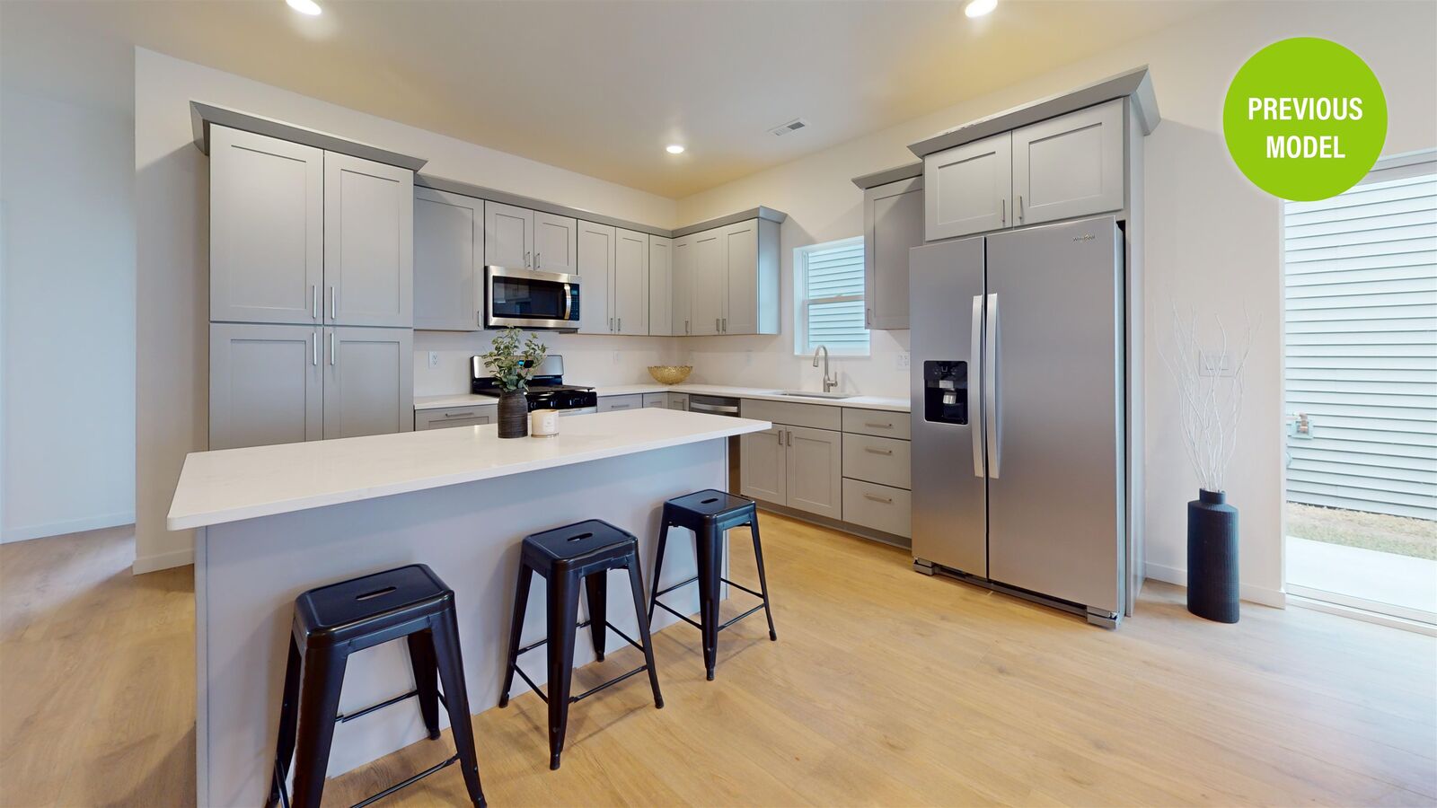 Property Photo: 2416 Landmark Dr NW ND 58703-1898