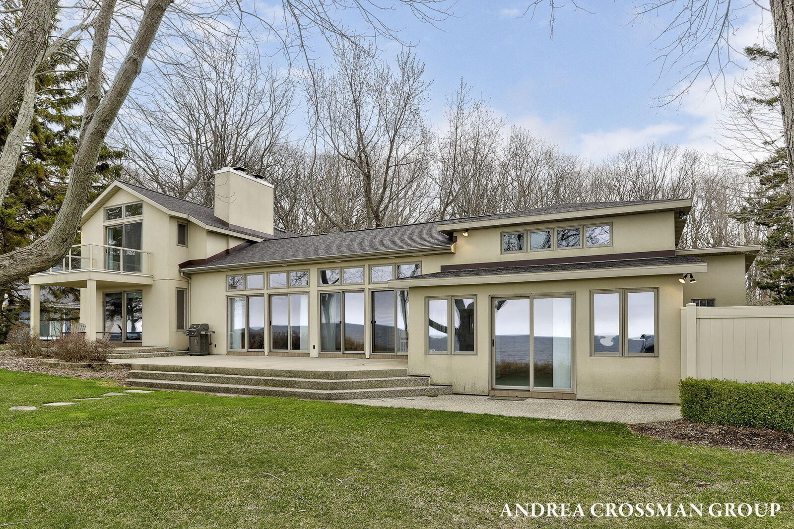Property Photo:  6129 Lakeshore Avenue  MI 49460 
