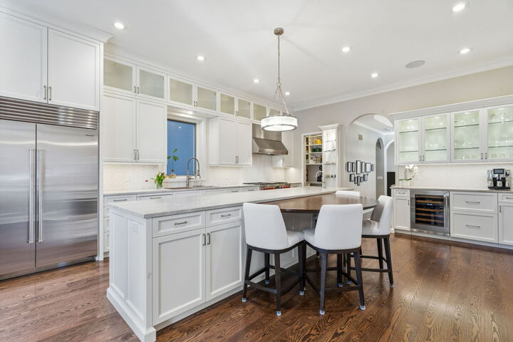 Property Photo: 1816 N Hudson Avenue IL 60614
