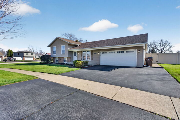 Property Photo:  8125 W Norwood Drive  IL 60423 