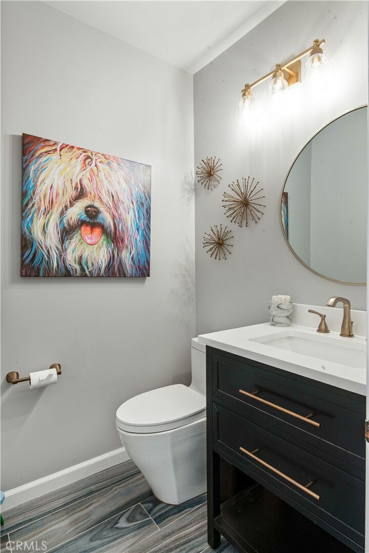 Property Photo:  420 S Broadway A  CA 90277 