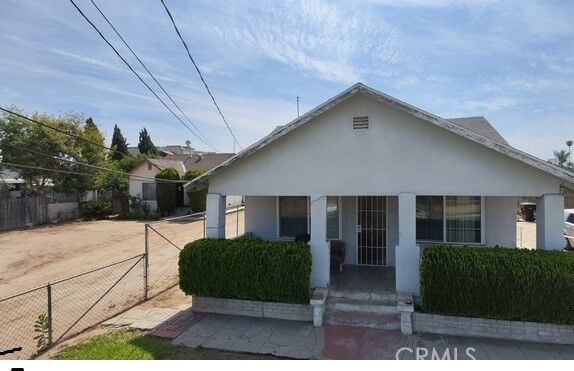 Property Photo: 7534 Fern CA 92504