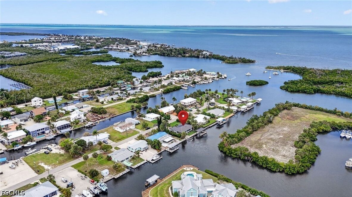 Property Photo: 16340 Buccaneer Street FL 33922